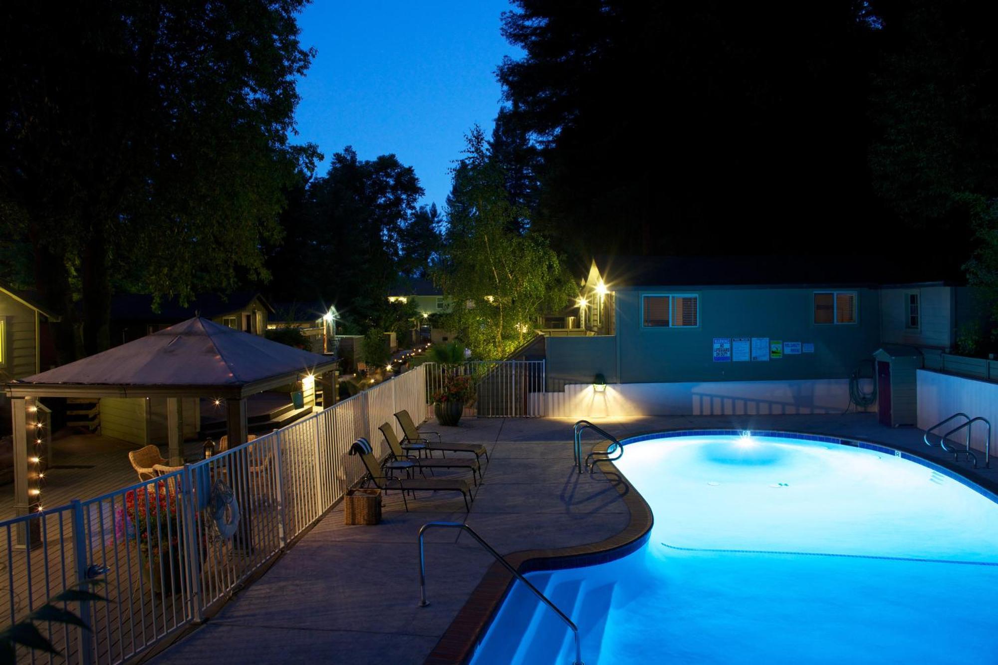 Cottages On River Road Guerneville Exterior foto