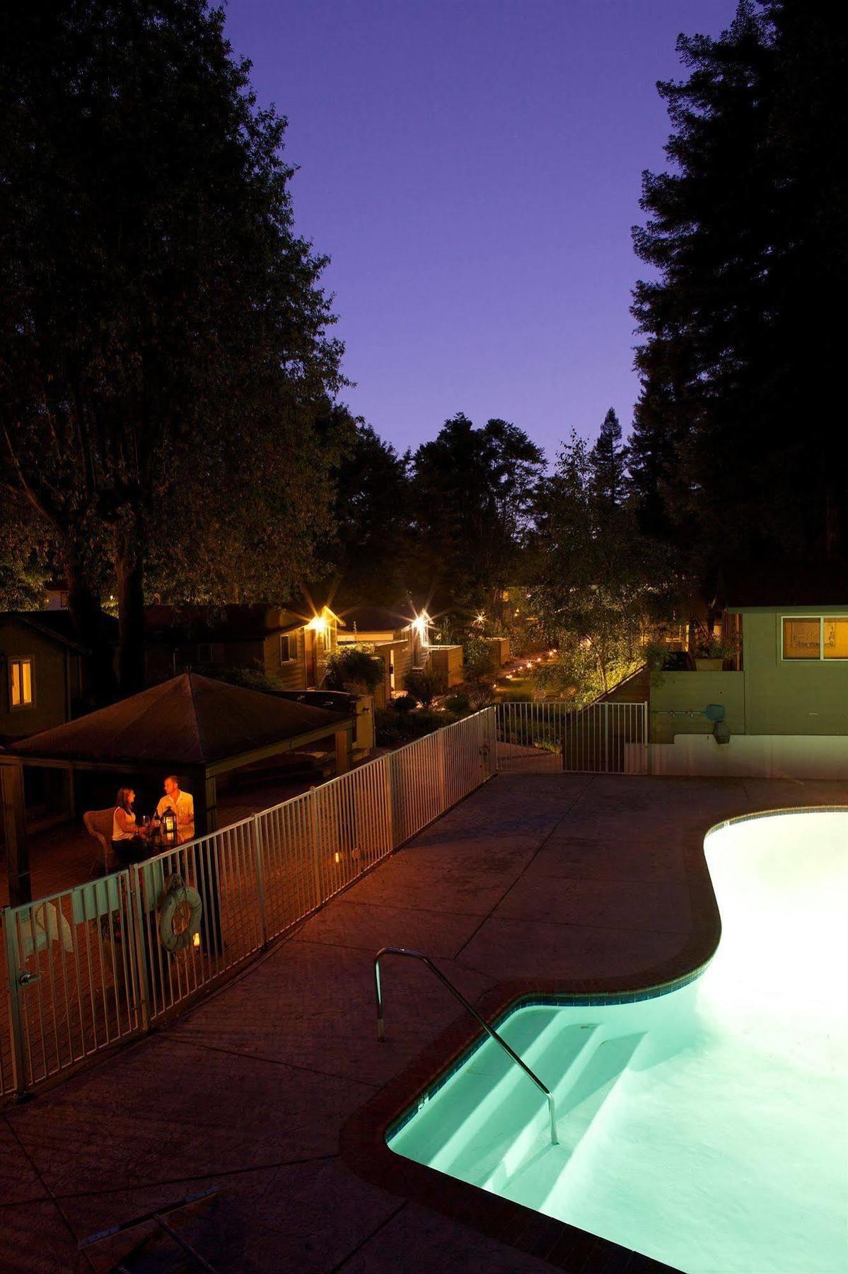 Cottages On River Road Guerneville Exterior foto